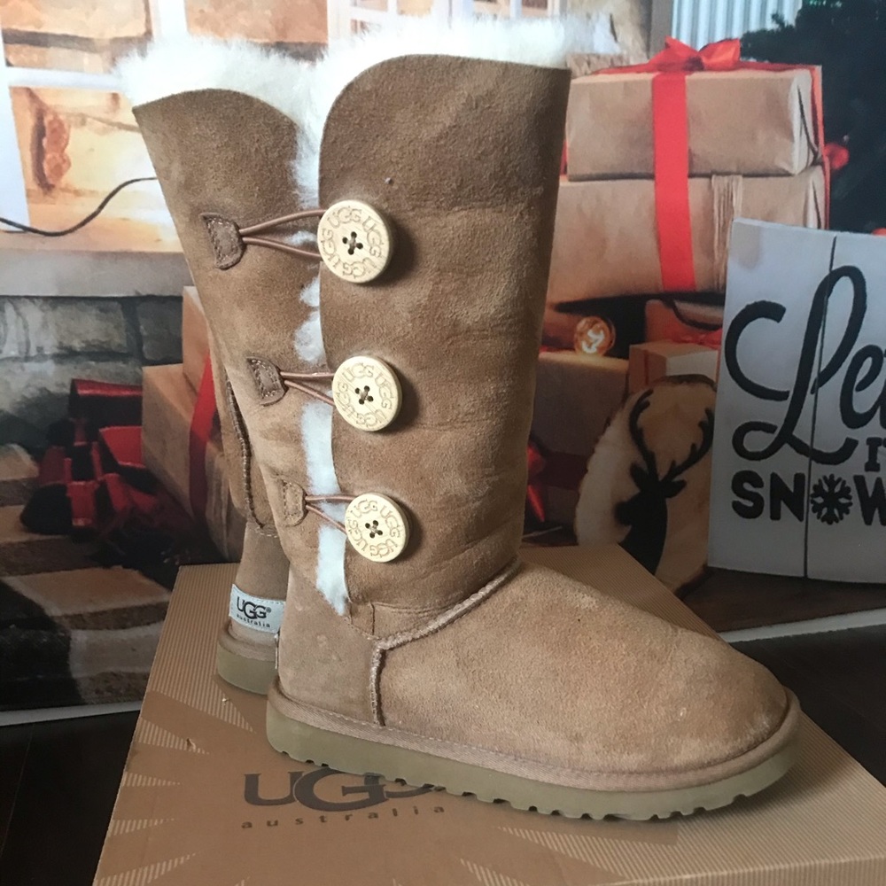 UGG bailey button boots